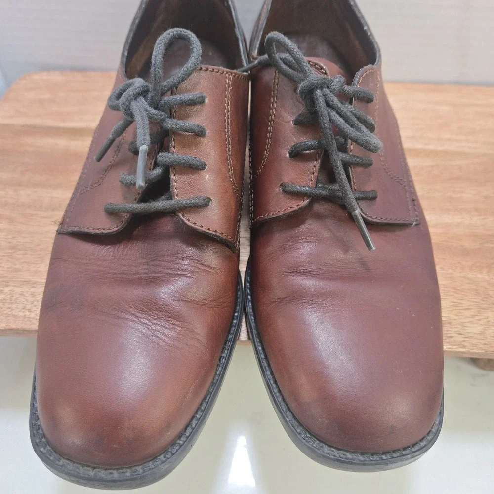 G.H. Bass & Co‎ Brown Leather Oxford Dress Shoes Lace Up Classic Men's 8.5 Est